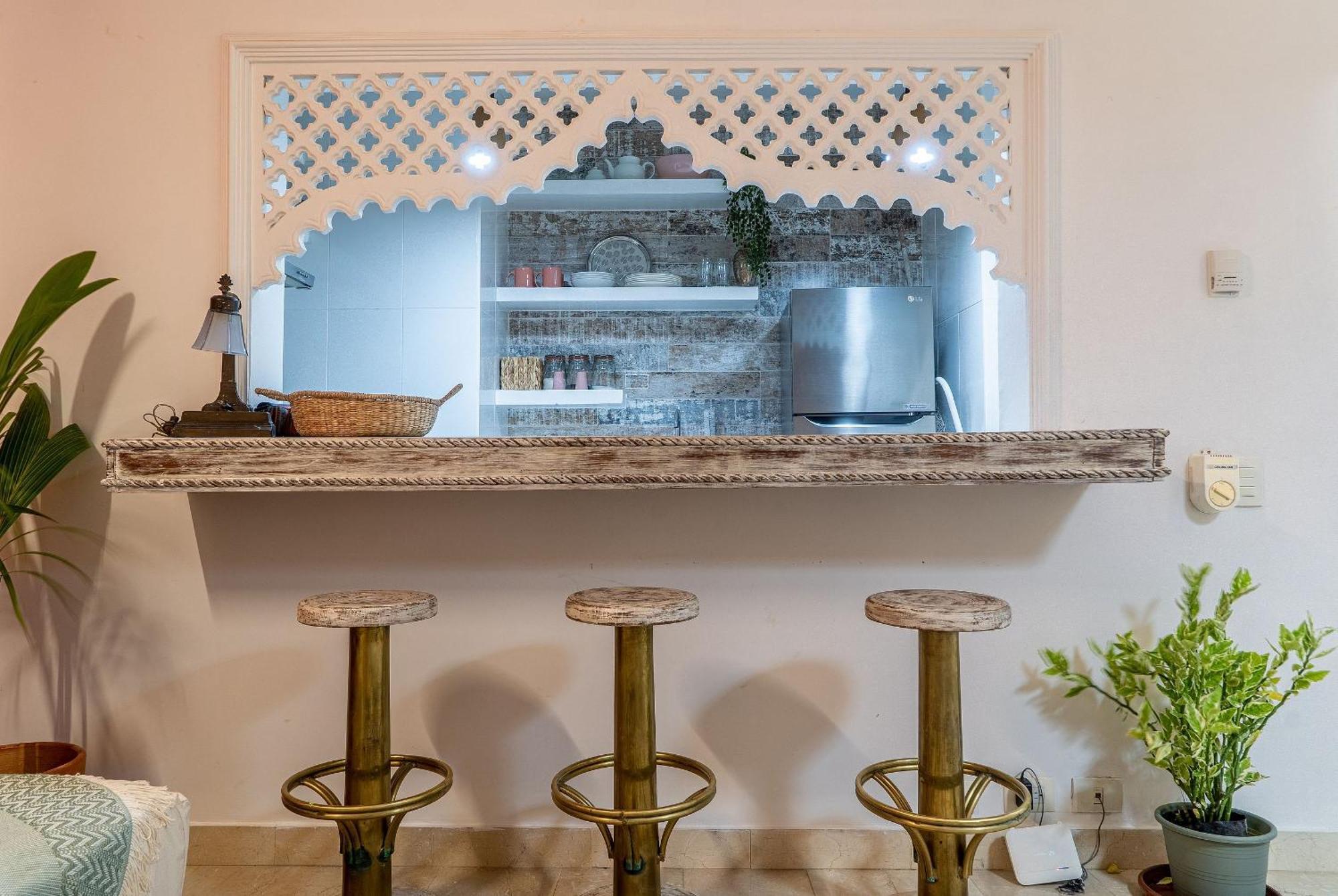 Edificio Ubicado En El Centro De La Ciudad Dentro De La Ciudad Amurallada Edificio Ayos Apartamento *