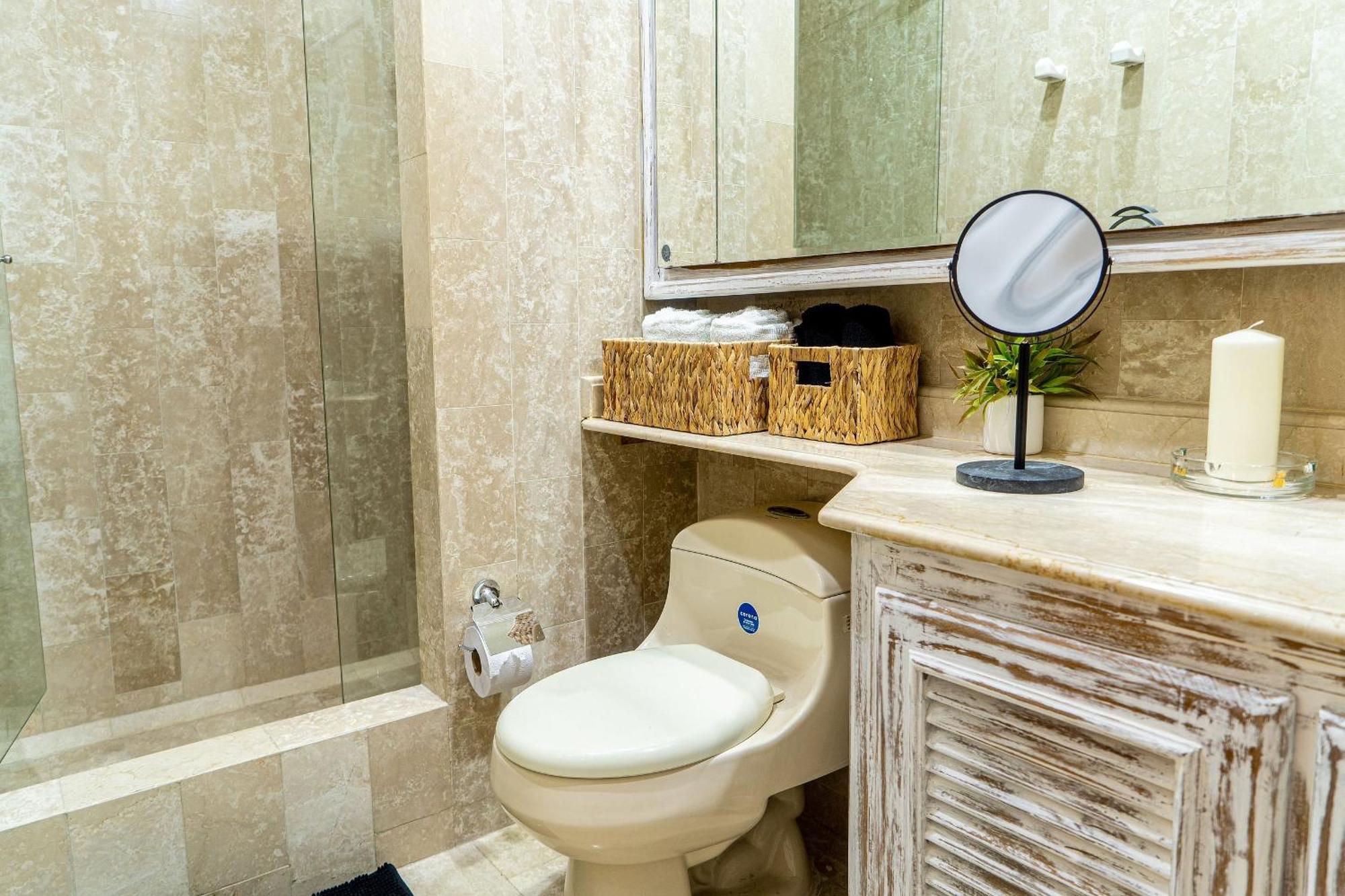 Edificio Ubicado En El Centro De La Ciudad Dentro De La Ciudad Amurallada Edificio Ayos Apartamento Cartagena