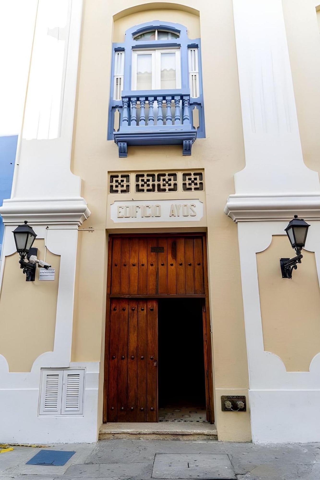 Apartamento Edificio Ubicado En El Centro De La Ciudad Dentro De La Ciudad Amurallada Edificio Ayos *