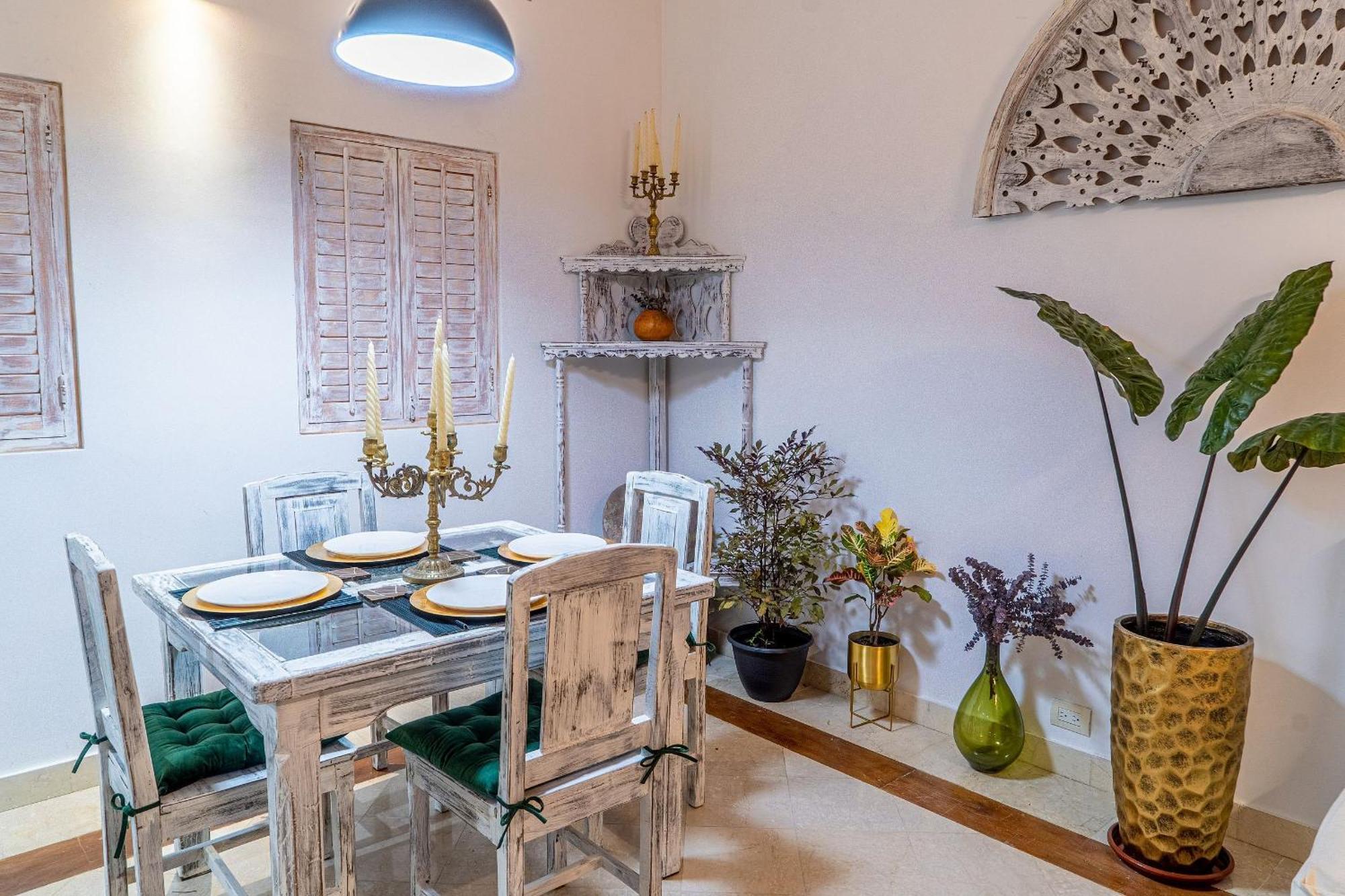 Edificio Ayos Dentro La Ciudad Amurallada Cartagena