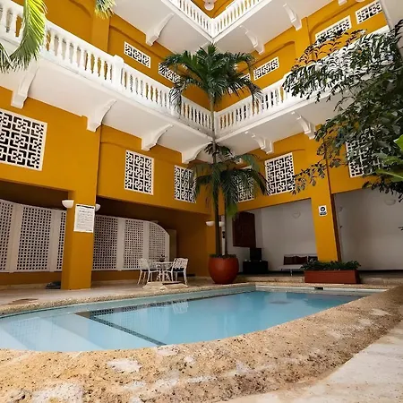 Edificio Ayos Dentro La Ciudad Amurallada Apartment *